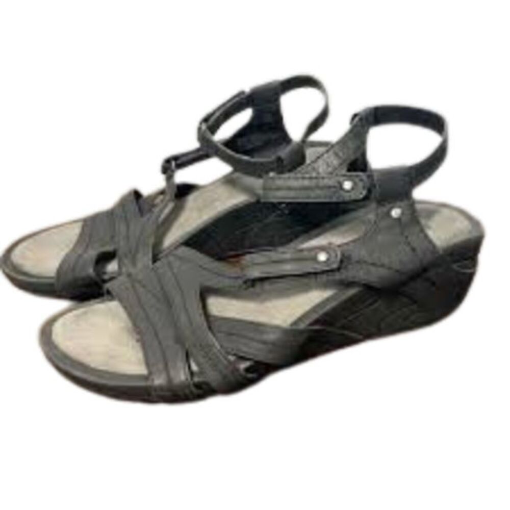 T10  BareTraps Belina Memory Foam Wedge Sandals 10 M Dark Grey New Without Box